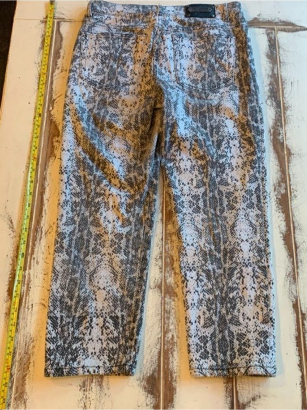 Tru Luxe Jeans Snake-Print Ankle Jeans in Gray and White